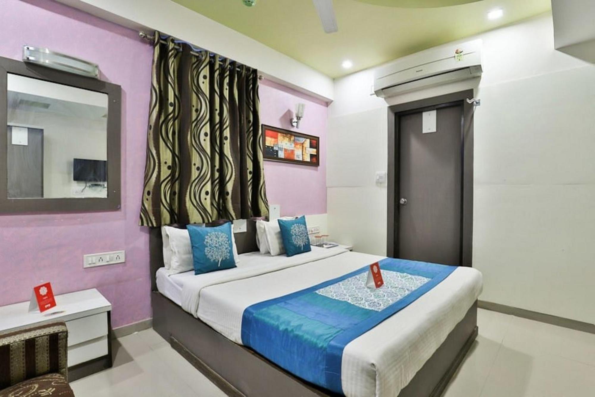 Hotel The Grand Pritam Gandhinagar Exterior photo
